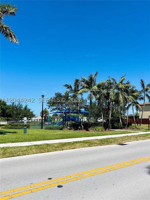 22913 SW 99th Ave, Cutler Bay FL - photo 10 of 13