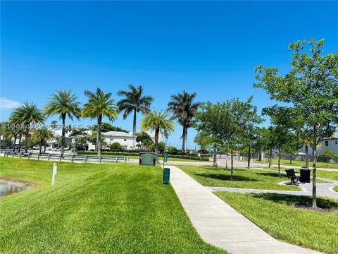 22913 SW 99th Ave, Cutler Bay FL - photo 11 of 13