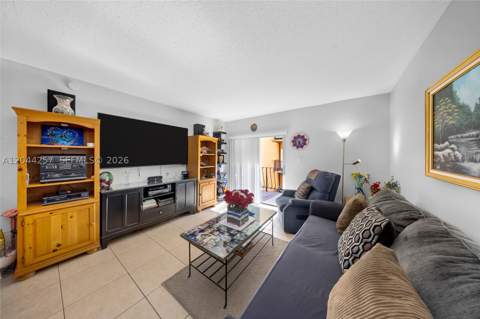 1950 W 54th St 206, Hialeah FL - photo 15 of 31