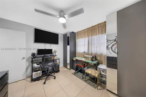 1950 W 54th St 206, Hialeah FL - photo 23 of 31