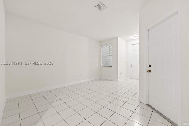 3 bedroom Townhouse at 1466 SE 26th Ave, Keys Garden, Homestead — photo 4