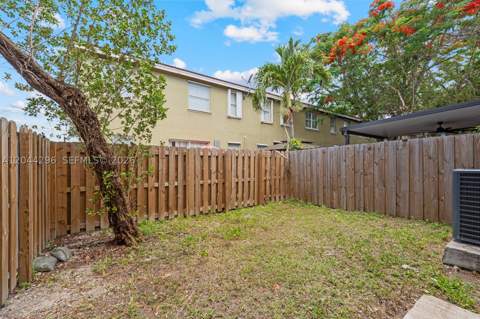 1452 SE 25th Ave, Homestead FL - photo 16 of 33