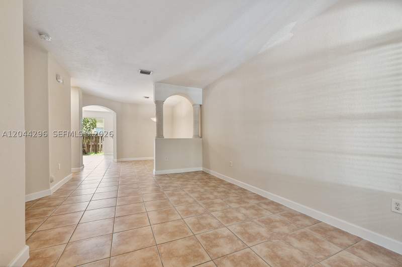 4 bedroom Townhouse at 1452 SE 25th Ave, Keys Garden, Homestead — photo 3