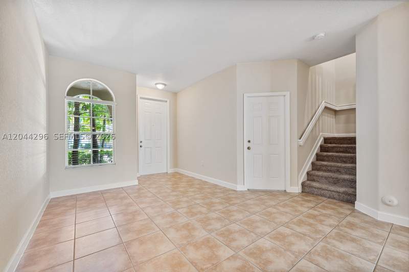 4 bedroom Townhouse at 1452 SE 25th Ave, Keys Garden, Homestead — photo 5