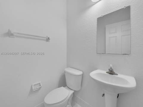 2482 SE 15th Ct, Homestead FL - photo 10 of 37