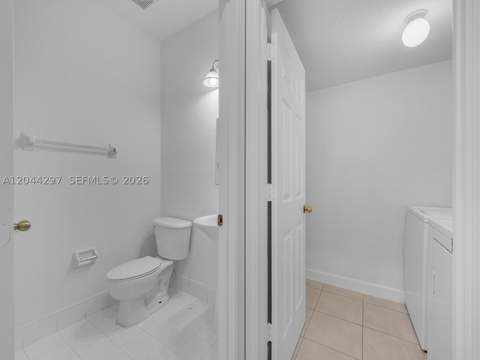2482 SE 15th Ct, Homestead FL - photo 9 of 37