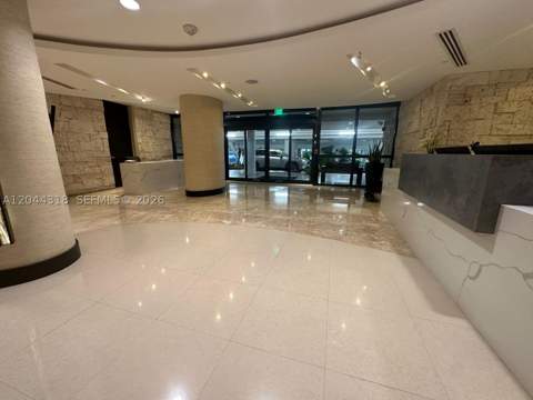 2555 Collins Ave 2006, Miami Beach FL - photo 16 of 27