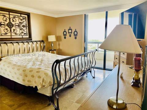2555 Collins Ave 2006, Miami Beach FL - photo 8 of 27