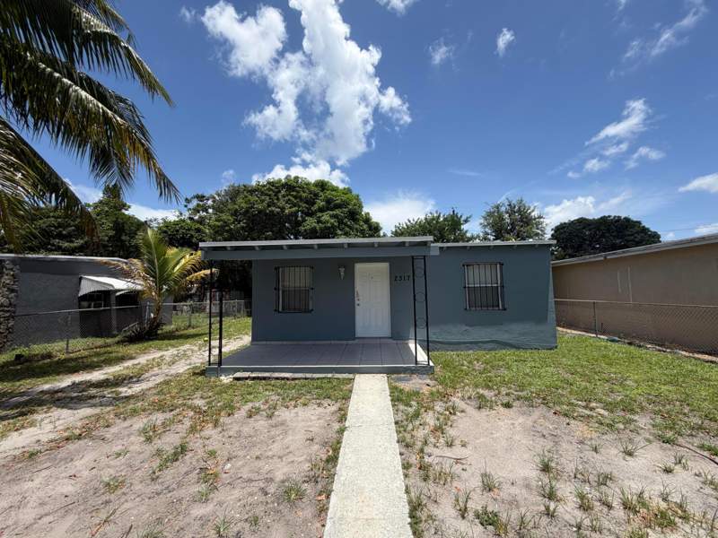 2 bedroom SingleFamilyResidence at 2317 Rutland Street, Magnolia Gardens Consolida, Opa Locka — photo 2