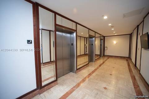 2801 NE 183rd St 709W, Aventura FL - photo 7 of 26