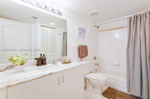 1200 Brickell Bay Dr 3614, Miami FL - photo 18 of 30