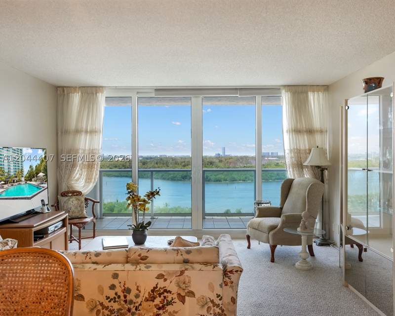 1 bedroom Condominium at 100 Bayview Dr 1620, Arlen House East Condo, Sunny Isles Beach — photo 2
