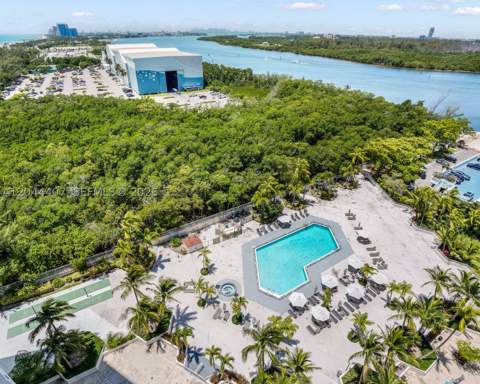 100 Bayview Dr 1620, Sunny Isles Beach FL - photo 21 of 35