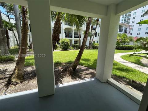 3225 NE 184th St 10106, Aventura FL - photo 8 of 28