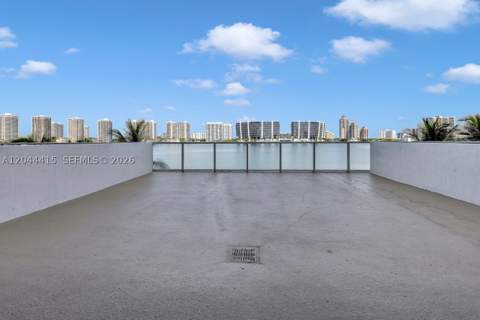 18100 N Bay Rd 304, Sunny Isles Beach FL - photo 14 of 50