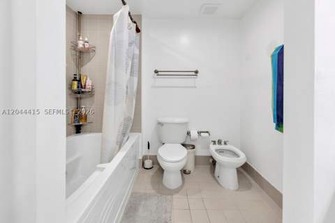 18100 N Bay Rd 304, Sunny Isles Beach FL - photo 22 of 50