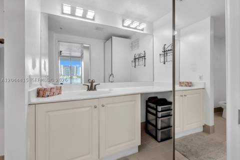 18100 N Bay Rd 304, Sunny Isles Beach FL - photo 24 of 50