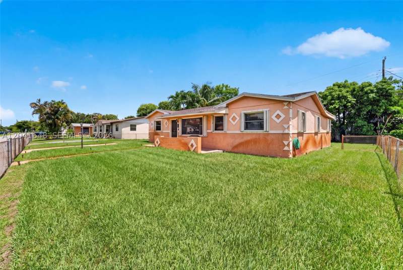 4 bedroom SingleFamilyResidence at 2915 NW 206th St, Lakewood Ests, Miami Gardens — photo 3