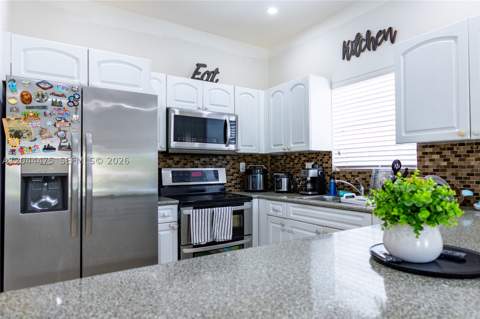 6939 SW 158th Ave, Miami FL - photo 13 of 34