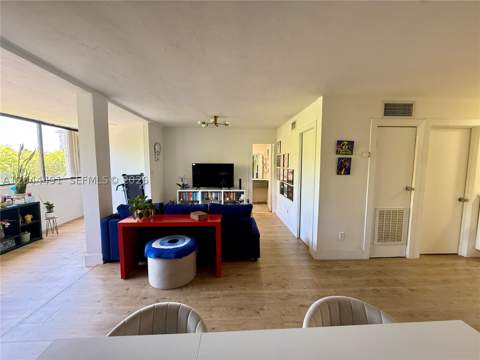 2950 SW 3rd Ave 3C, Miami FL - photo 6 of 20