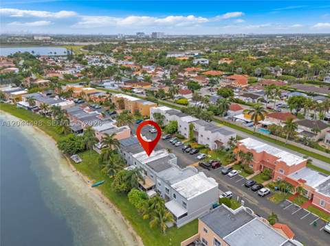 12427 NW 7th Ln, Miami FL - photo 13 of 41