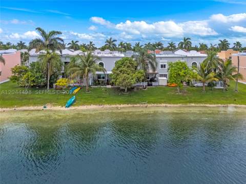 12427 NW 7th Ln, Miami FL - photo 18 of 41