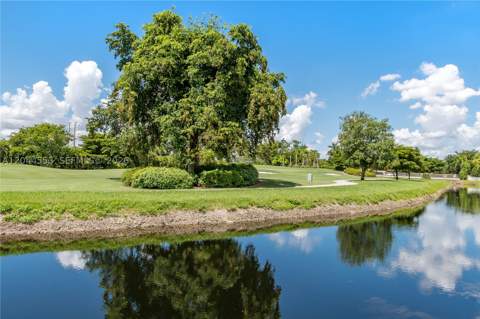 5132 NW 106th Ave, Doral FL - photo 12 of 35