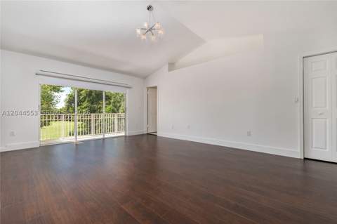 5132 NW 106th Ave, Doral FL - photo 19 of 35