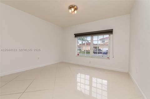 5132 NW 106th Ave, Doral FL - photo 23 of 35