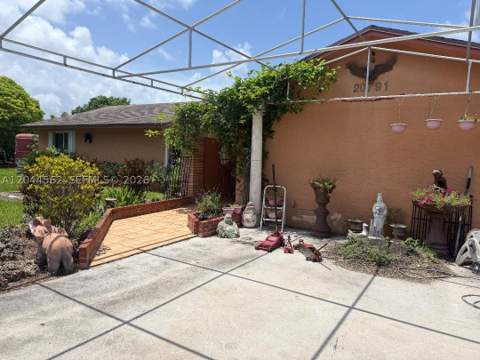 20791 SW 240th St, Homestead FL - photo 6 of 50