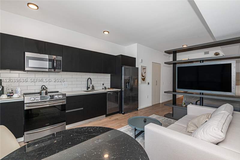 1 bedroom Condominium at 398 NE 5th St 2904, Map Of Miami Dade Co. FL., Miami — photo 3