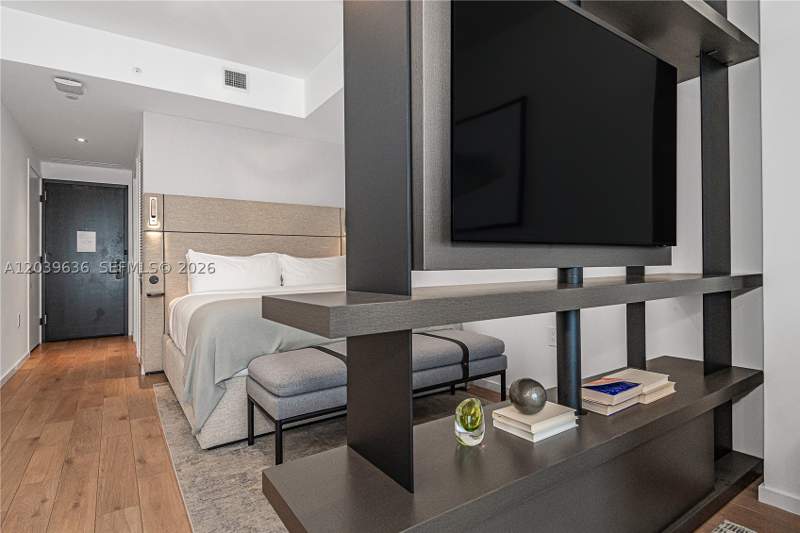 1 bedroom Condominium at 398 NE 5th St 2904, Map Of Miami Dade Co. FL., Miami — photo 4