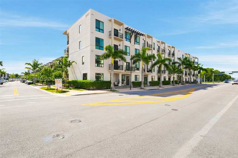 3 bedroom Condominium at 8167 NW 41st St E-101, Downtown Doral South Phas, Doral — photo 1