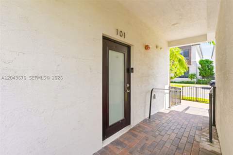 8167 NW 41st St E-101, Doral FL - photo 6 of 45