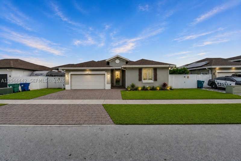 3 bedroom SingleFamilyResidence at 13361 SW 274th Ter, A H At Turnpike South Sec, Homestead — photo 1