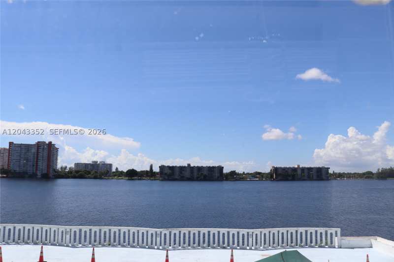 1 bedroom Condominium at 1150 NE 191st St 37, Riviera Condominium Apts, Miami — photo 1