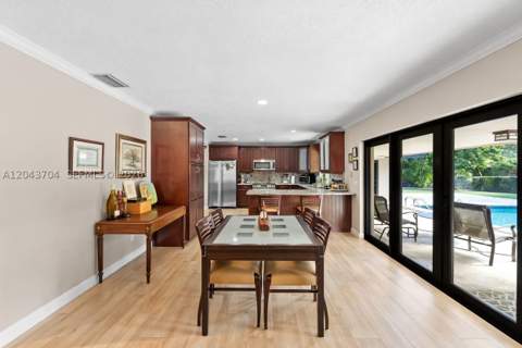 7430 SW 142nd Ter, Palmetto Bay FL - photo 15 of 43