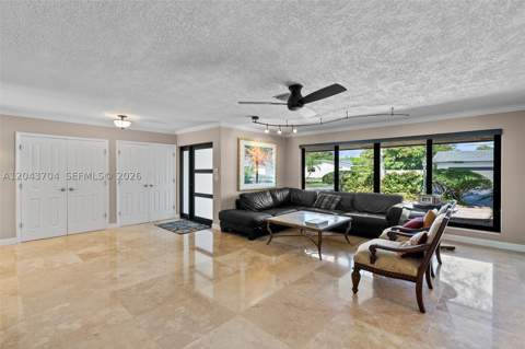7430 SW 142nd Ter, Palmetto Bay FL - photo 7 of 43