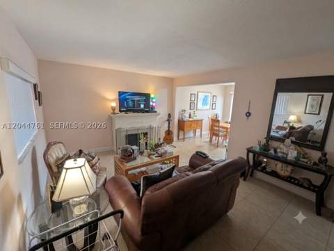 21 E 3rd St 205, Hialeah FL - photo 9 of 15