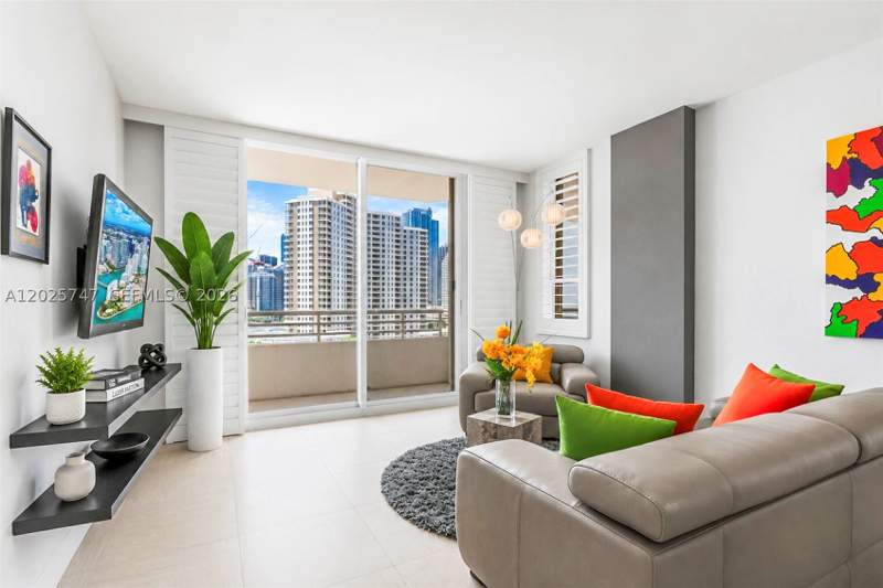 1 bedroom Condominium at 888 Brickell Key Dr 1002, One Tequesta Point Condo, Miami — photo 5