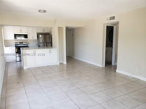 4550 W 16th Ave 301, Hialeah FL - photo 15 of 31