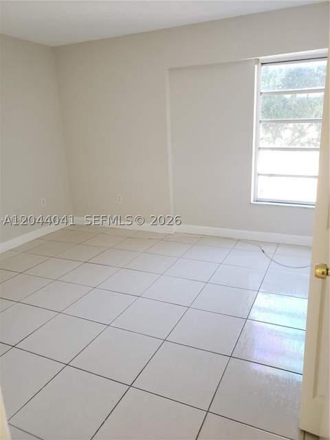 4550 W 16th Ave 301, Hialeah FL - photo 24 of 31