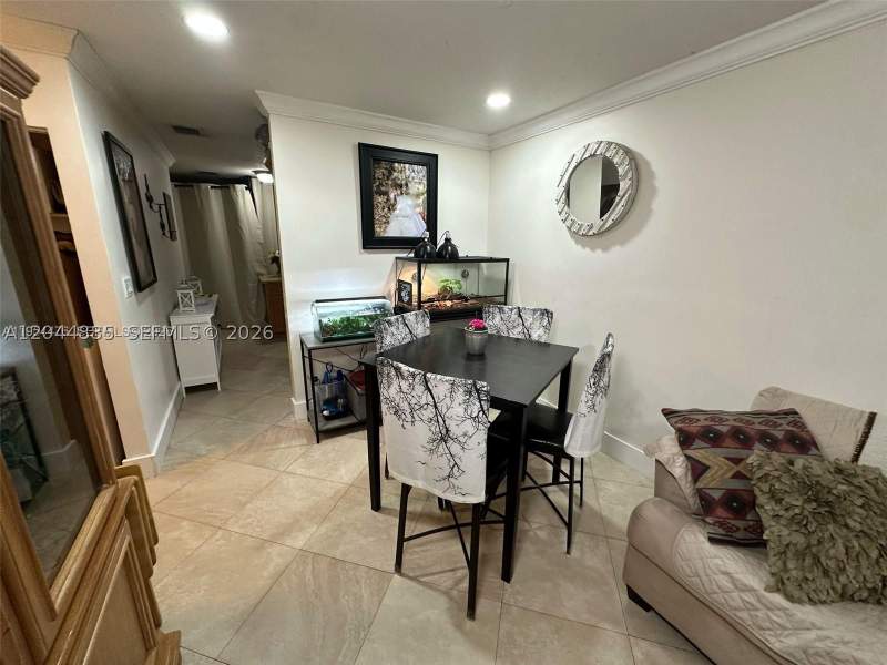 3 bedroom SingleFamilyResidence at 11537 SW 6th St, University Courts Sub, Sweetwater — photo 3