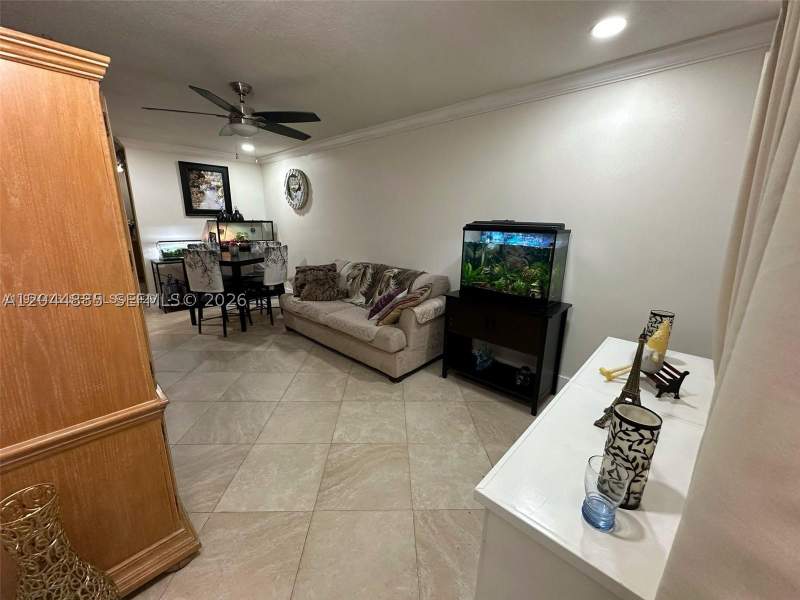 3 bedroom SingleFamilyResidence at 11537 SW 6th St, University Courts Sub, Sweetwater — photo 5