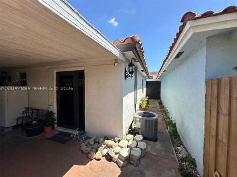 11537 SW 6th St, Sweetwater FL - photo 7 of 7