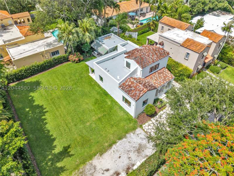 3 bedroom SingleFamilyResidence at 5730 SW 49th St, Biltmore Heights A, South Miami — photo 2