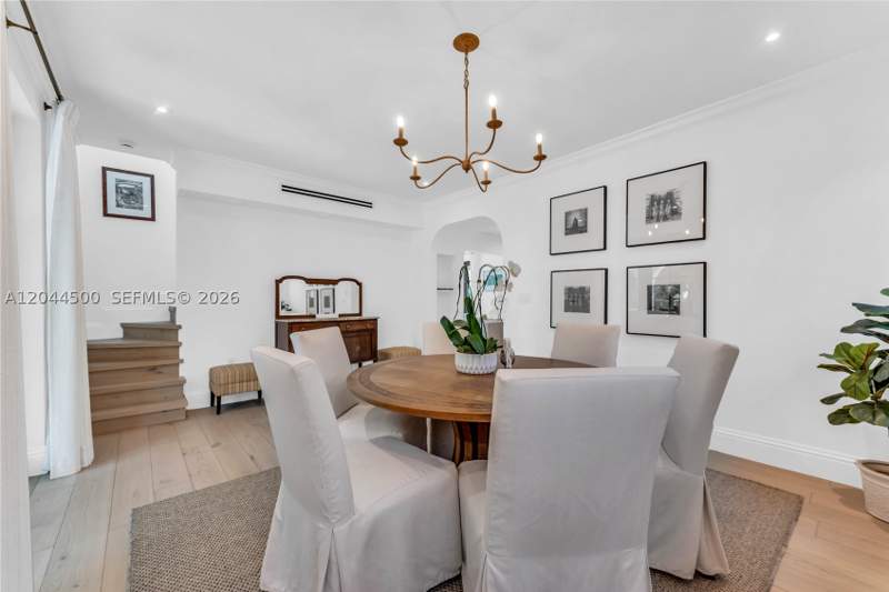 3 bedroom SingleFamilyResidence at 5730 SW 49th St, Biltmore Heights A, South Miami — photo 5