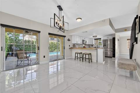 15602 SW 109th Ter, Miami FL - photo 18 of 39