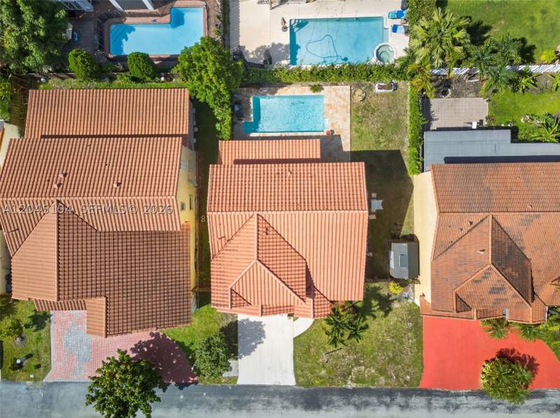 4 bedroom SingleFamilyResidence at 15602 SW 109th Ter, Secasa Homes, Miami — photo 4