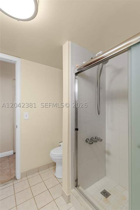 1800 W 54th St 209, Hialeah FL - photo 14 of 29